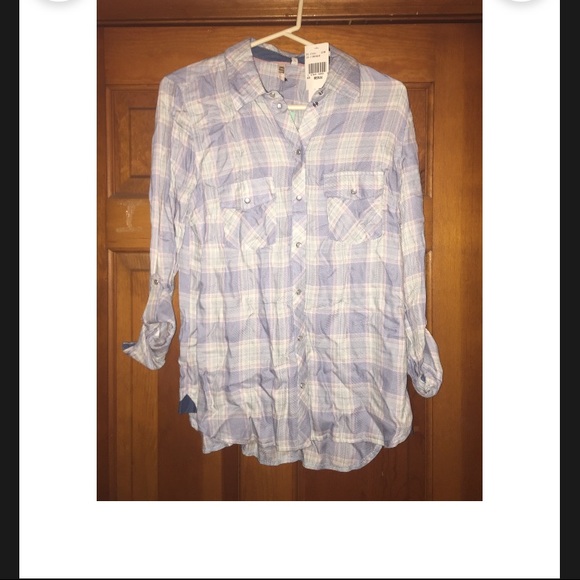 Kut from the Kloth Plaid Snap up - Picture 1 of 2